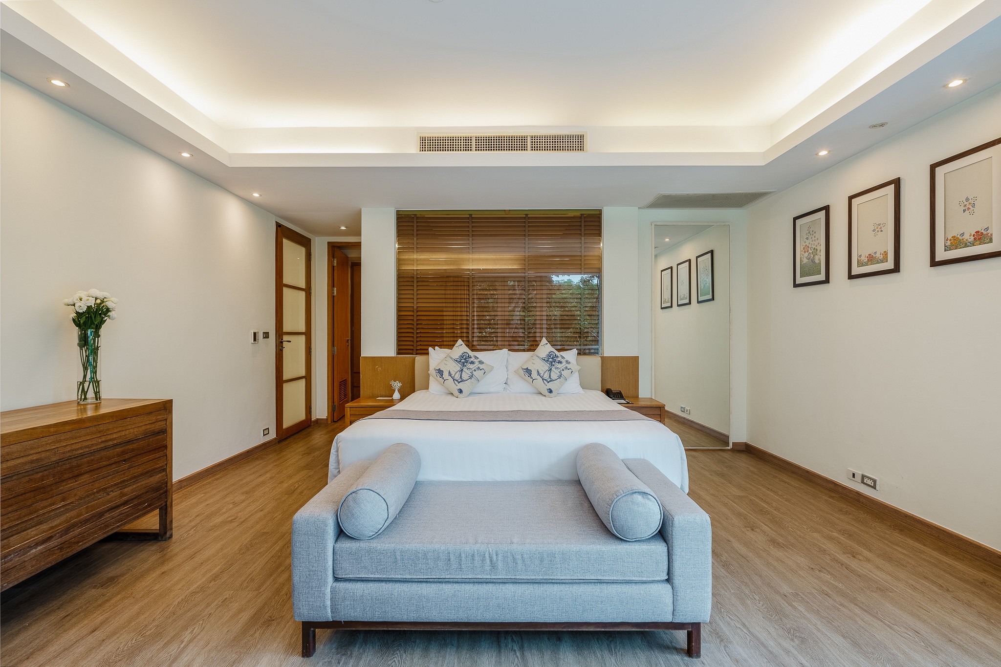 2 Bedroom Residence with Kitchen and Balcony