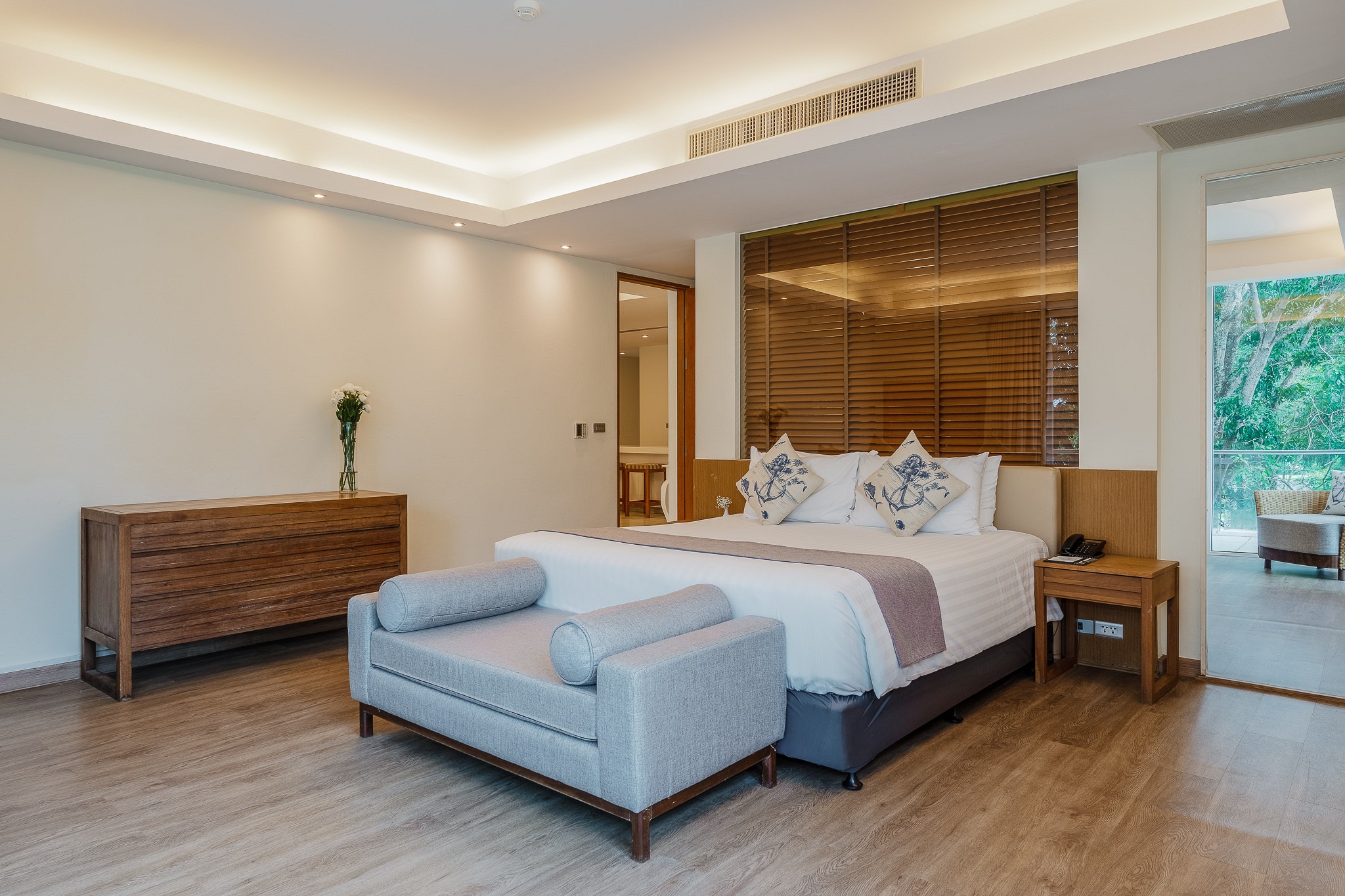 2 Bedroom Residence with Kitchen and Balcony