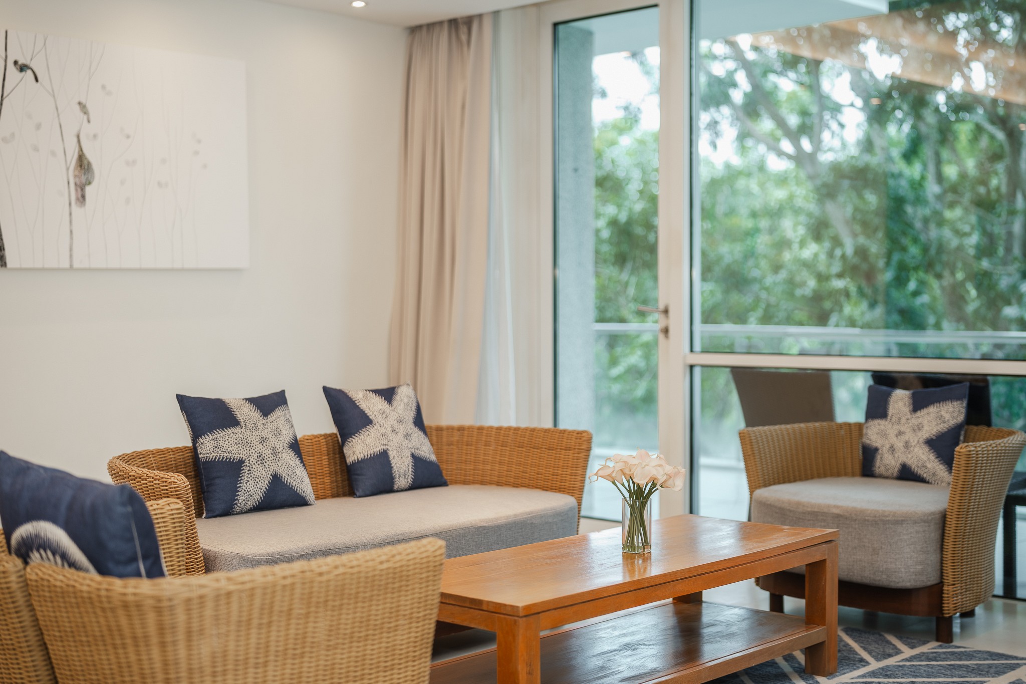 2 Bedroom Residence with Kitchen and Balcony